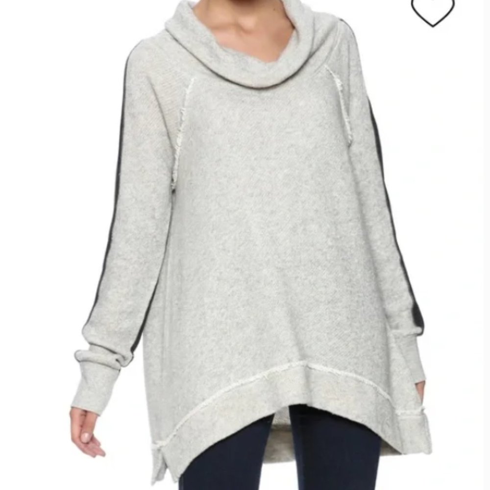 NWOT Free People Cowlneck Oversized Turtleneck Tunic Pullover Sweater Size S